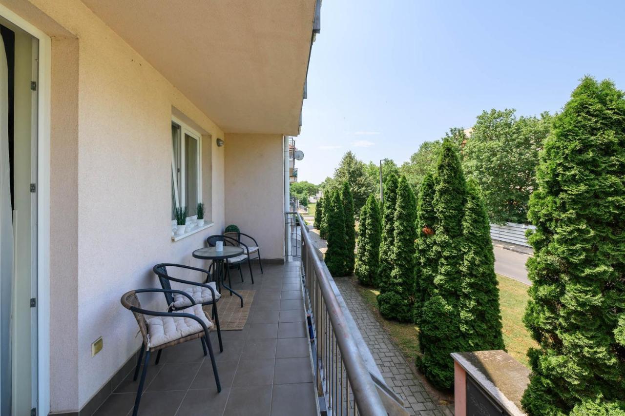 Mirage Wellness Apartman Гайдусобосло Екстер'єр фото